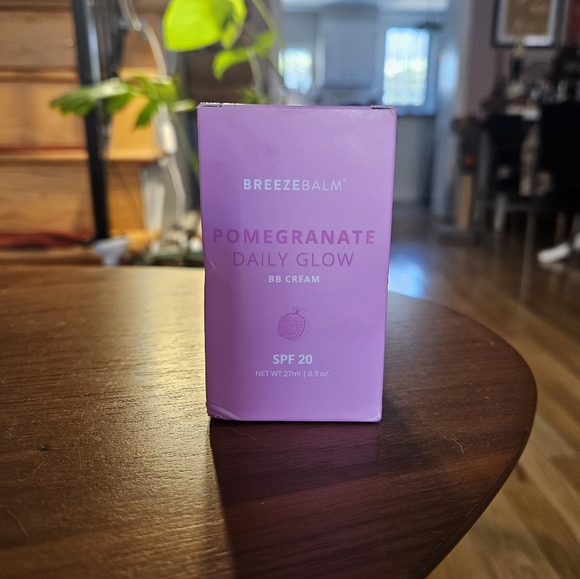 NIB Breezebalm BB cream - vanilla - Picture 2 of 5